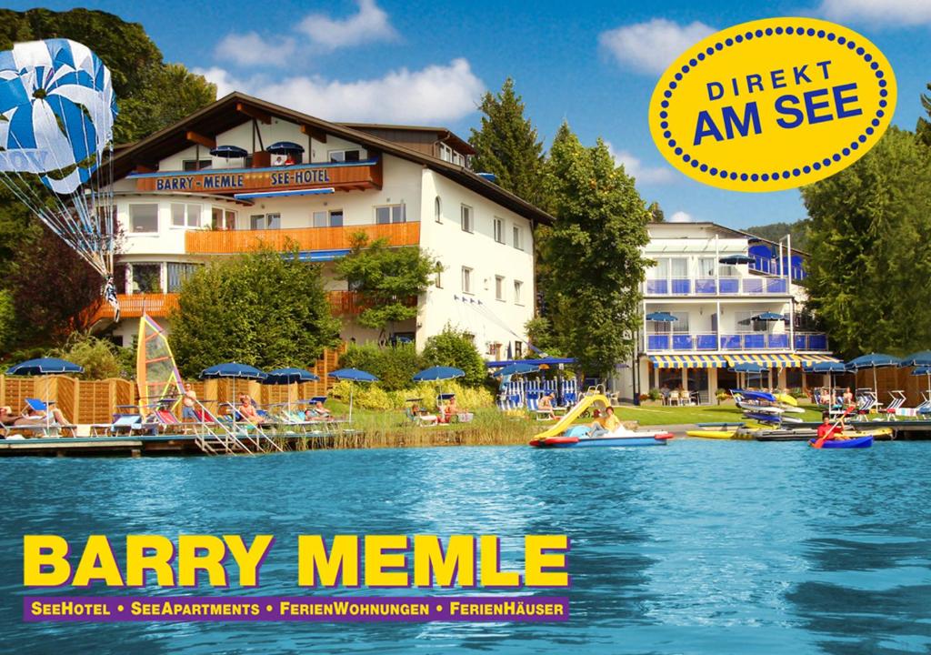 沃尔特湖畔韦尔登湖畔巴里米梅乐公寓式酒店的一张传单,为一家拥有水景的露营酒店写上一张传单