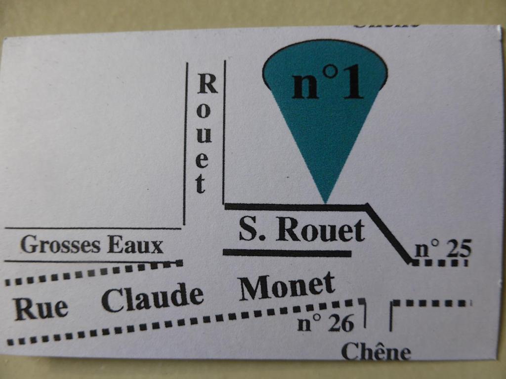吉维尼Les Buissonnets的标尺和 ⁇ 号标志的标志