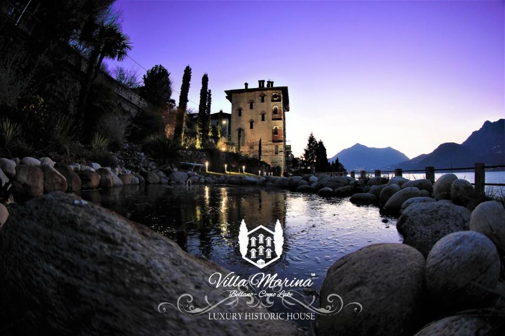 贝拉诺维拉玛丽娜 - 科莫湖住宿加早餐旅馆的河中城堡的照片