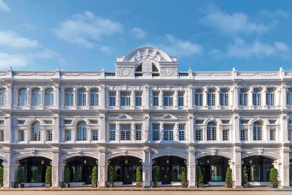 新加坡The Capitol Kempinski Hotel Singapore的新加坡新古典主义建筑