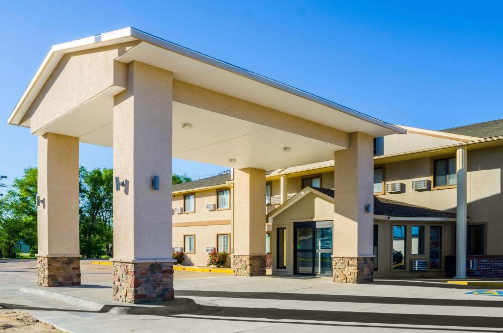Great Bend大本德美国最佳价值旅馆的公园酒店阿纳海姆极光套房酒店