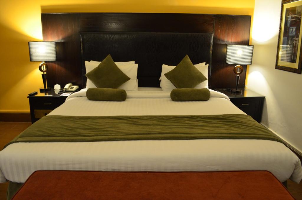 Smart Hotel客房内的一张或多张床位