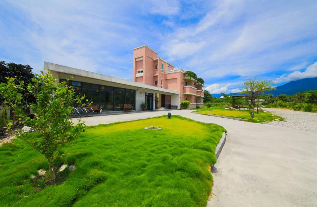 畔山民宿評價、特色體驗、房價資訊、訂房連結 – 茶園景觀與親切服務 - 照片 17
