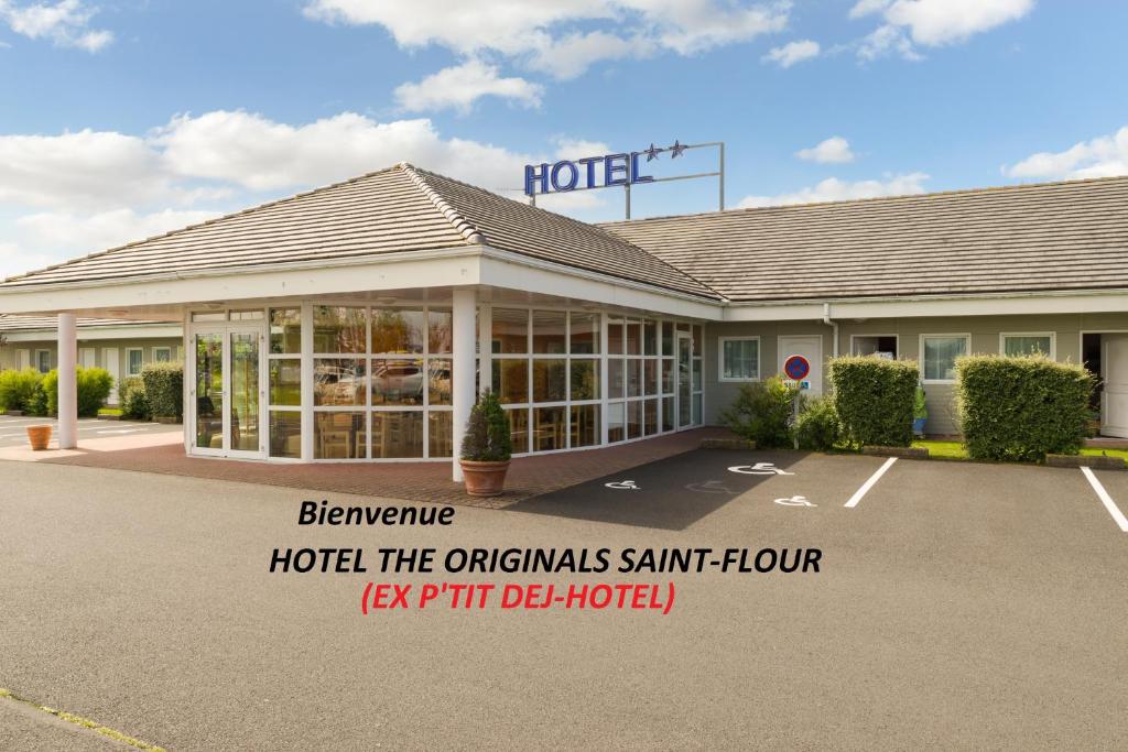 圣弗卢尔The Originals Access, Hôtel Saint-Flour (P'tit Dej-Hotel)的原创的桑德霍克酒店