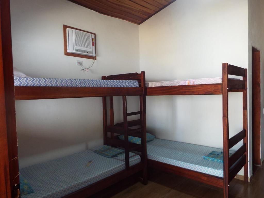 Livina Hostel客房内的一张或多张床位