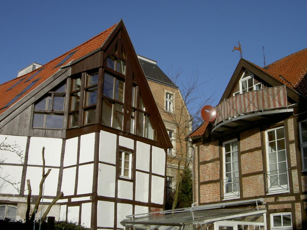 明斯特LemperDenkmal Münster的一座半木结构的老建筑