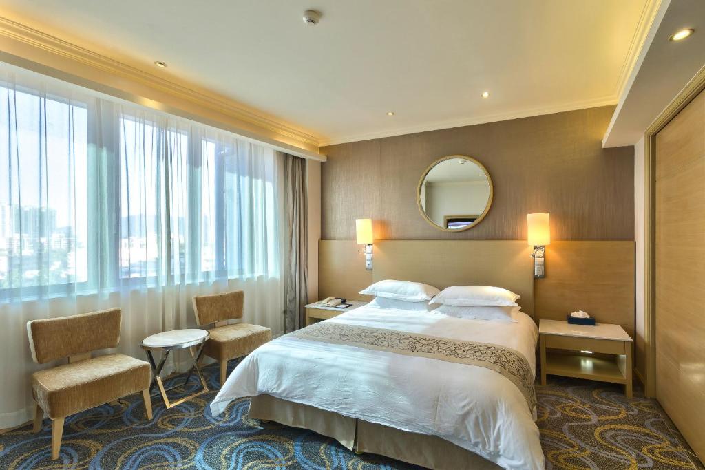 广州远洋宾馆（广交会期间提供免费接驳巴士）客房内的一张或多张床位