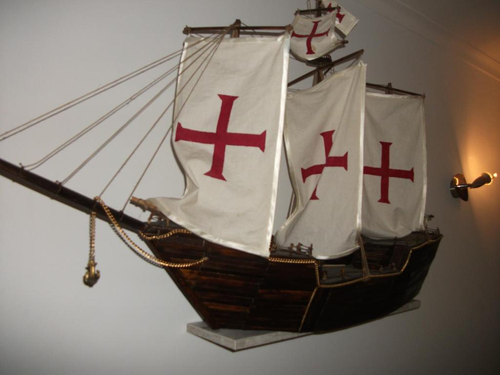 托雷拉Navio的挂在墙上的海盗船模型