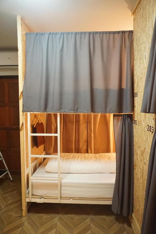 Khoksametchun Hostel客房内的一张或多张床位