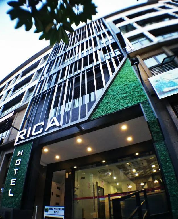 Rica Hotel Usj，位于梳邦再也的酒店