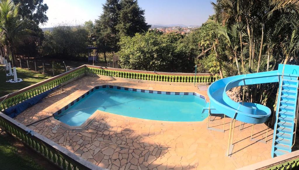 CHACARA RECANTO PARAISO内部或周边泳池景观