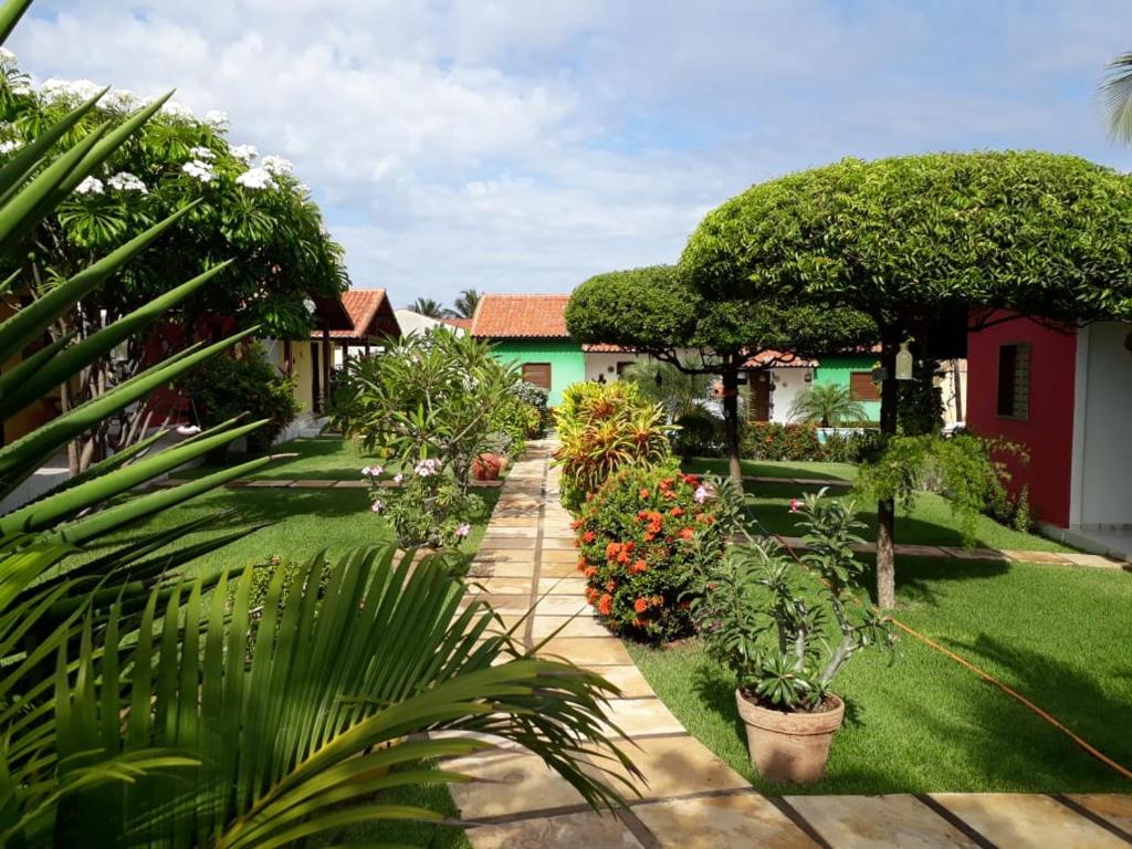 卡诺格布拉达奥托和卡林纳度假屋的种有植物和树木的花园