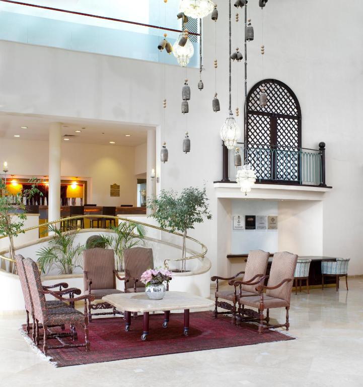Herods Boutique Eilat a Premium collection by Fattal Hotels的休息区