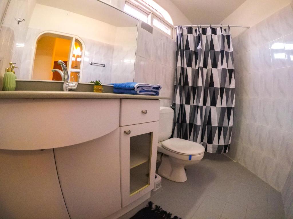 Exodus Hostel &amp; Dive Center的一间浴室