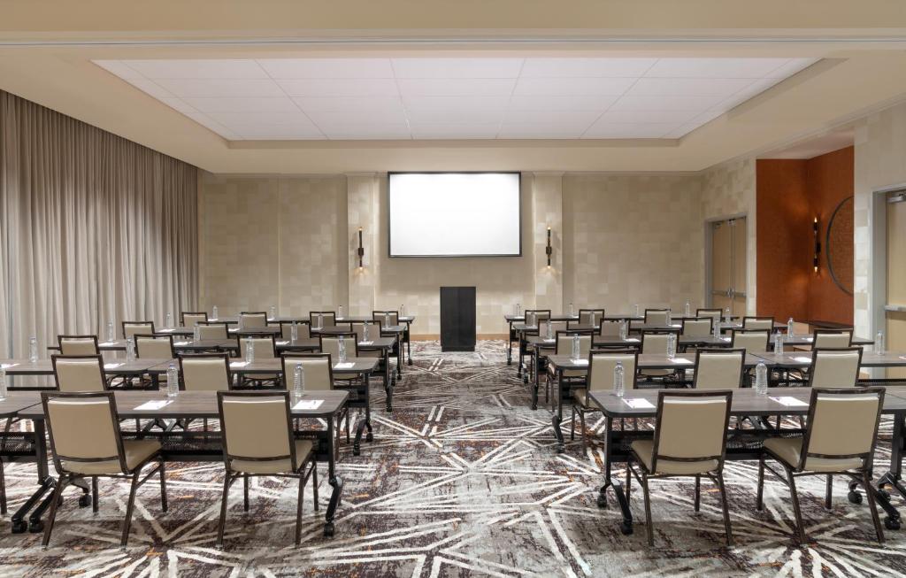 Hyatt Place Sandestin at Grand Blvd商务区和&#47;或会议室