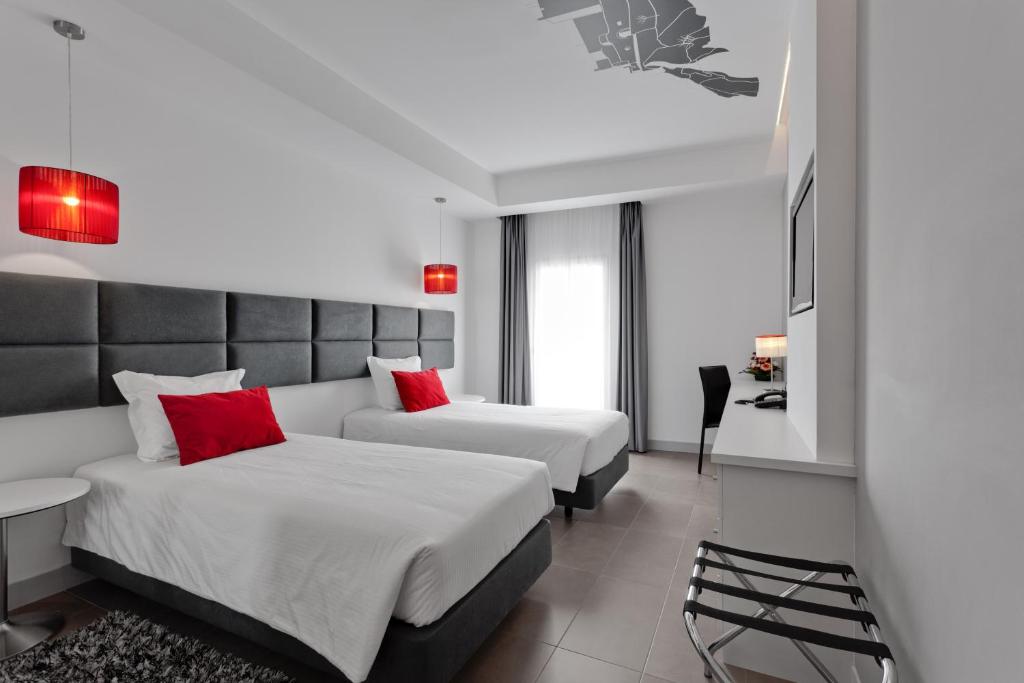罗西奥酒店客房内的一张或多张床位