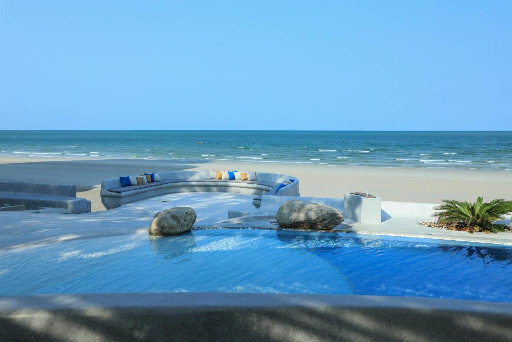 华欣Kundala Beach Resort Hua Hin的相册照片