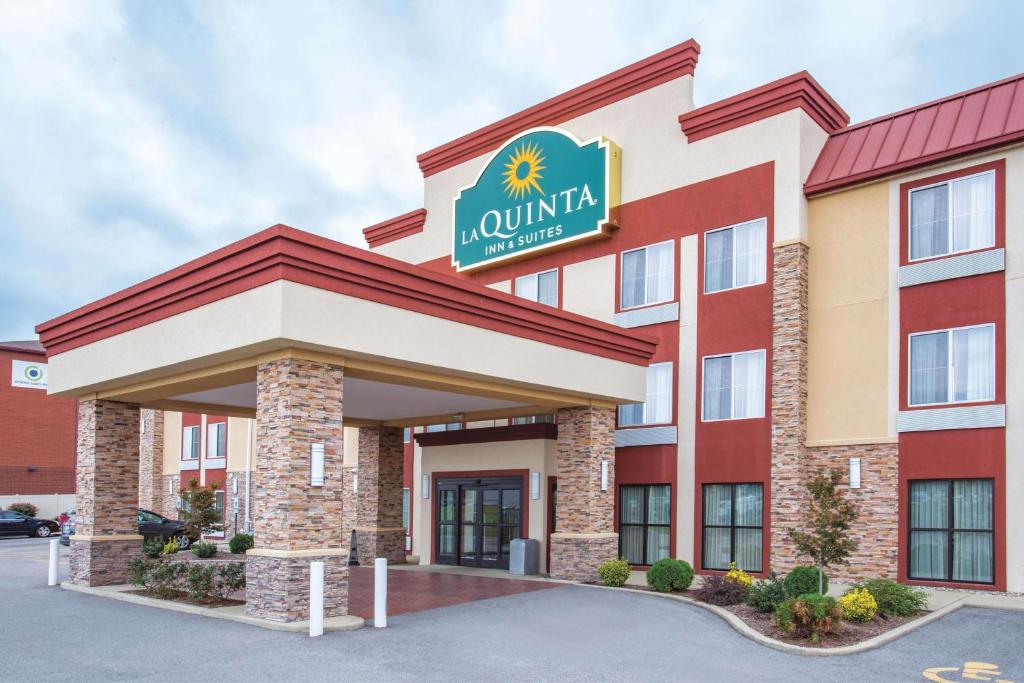 La Quinta by Wyndham O'Fallon, IL - St. Louis的证书、奖牌、标识或其他文件