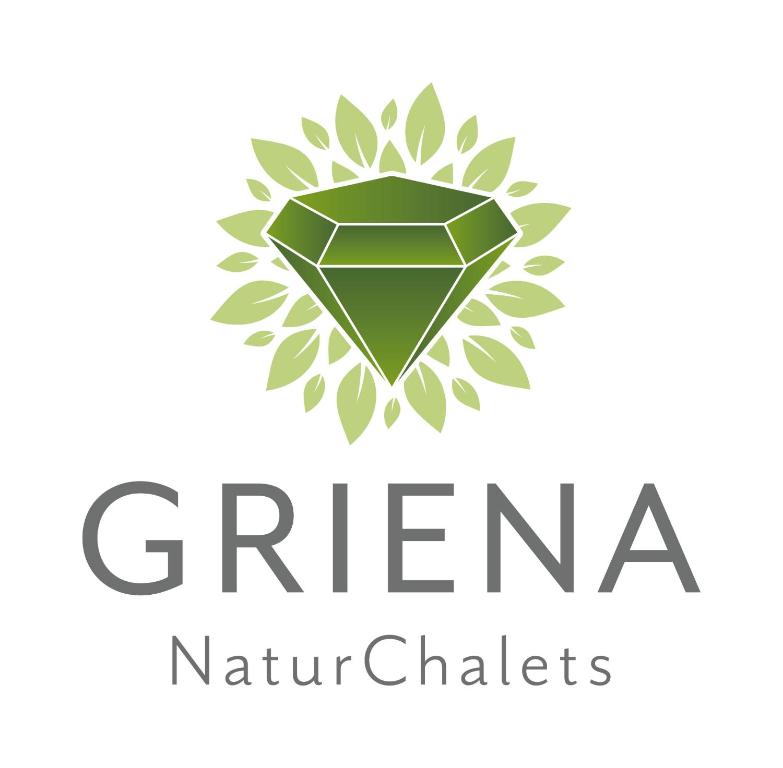 迈尔霍芬Griena NaturChalets ****的白色背景上的绿色钻石标志