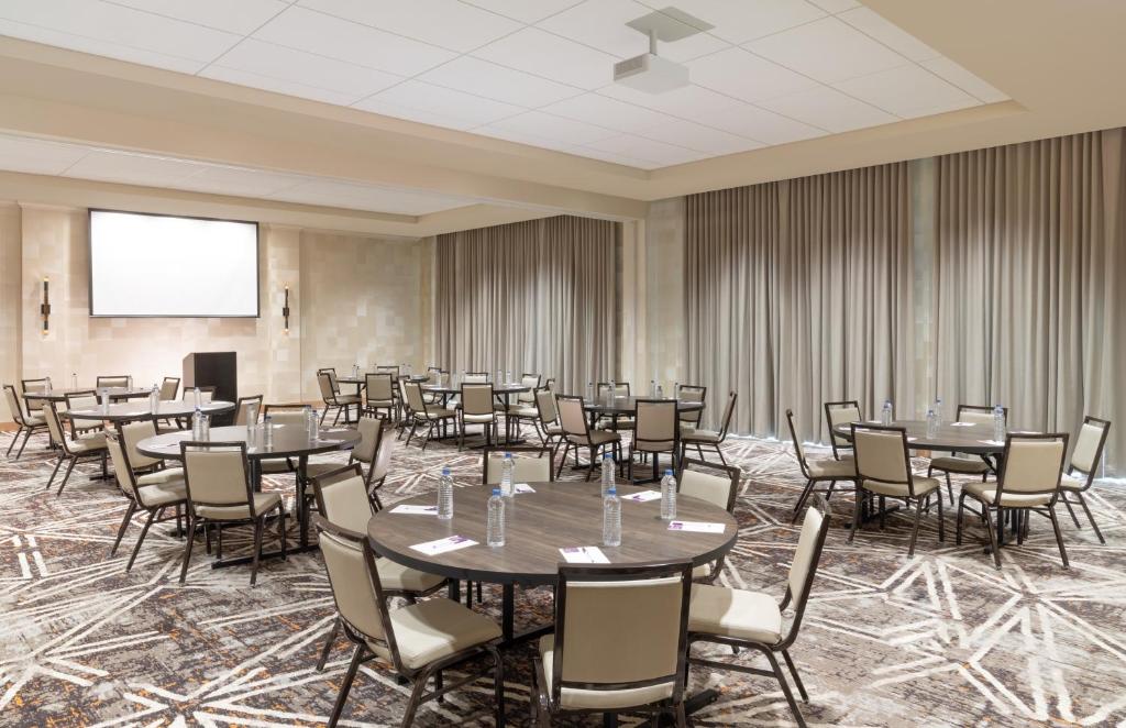 Hyatt Place Sandestin at Grand Blvd商务区和&#47;或会议室
