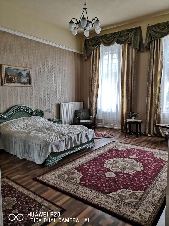 Kakukk Panzió客房内的一张或多张床位