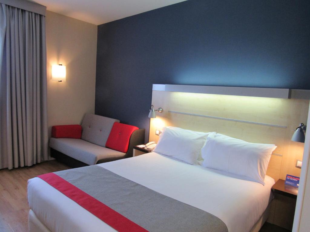 阿尔考空Holiday Inn Express Madrid-Alcorcón, an IHG Hotel ...