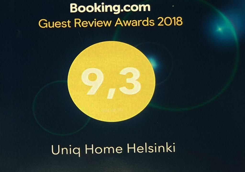 赫尔辛基Uniq Home Helsinki的黄色圆圈,宾客评语评语在家中海茨斯克