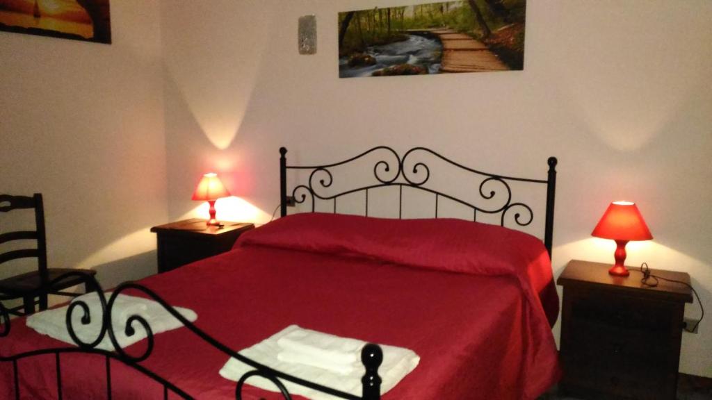 加里佛尔尼亚酒店客房内的一张或多张床位