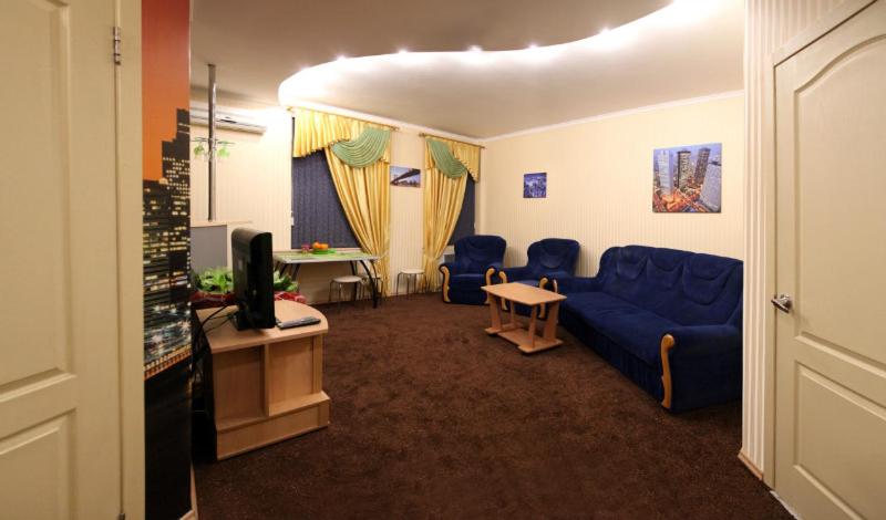 Apartment Dekabristov 23a的休息区