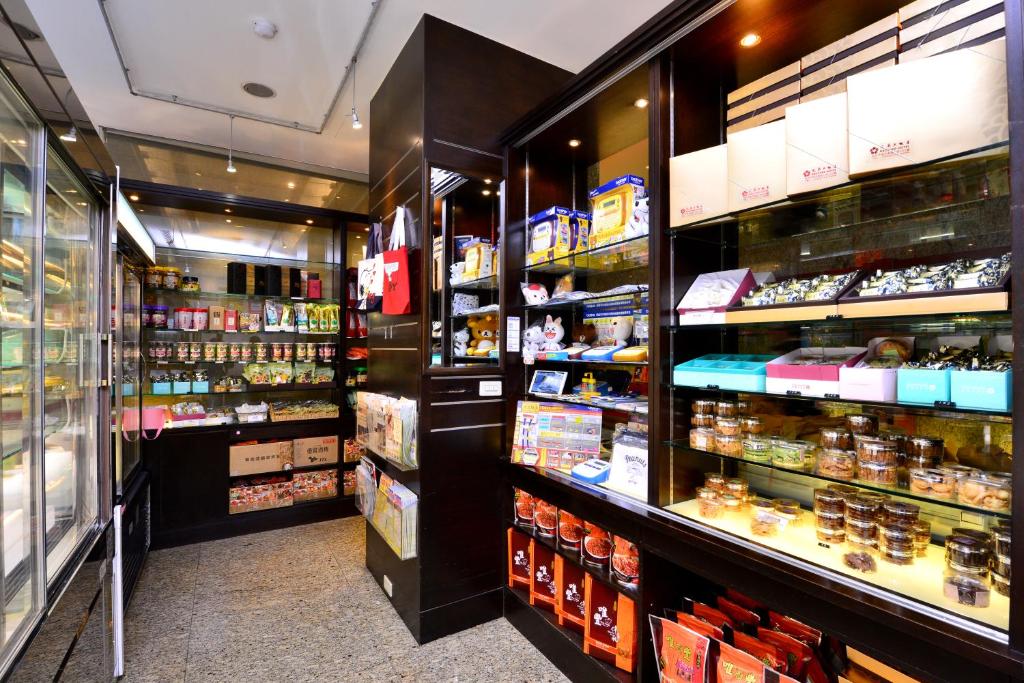 兄弟大飯店 單人房 1600含早餐 南京復興捷運出站即抵達 金大佛的奪門而出家網誌