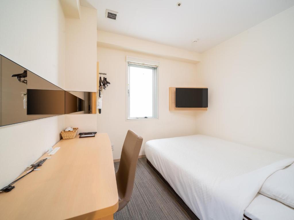 浅草超级酒店客房内的一张或多张床位