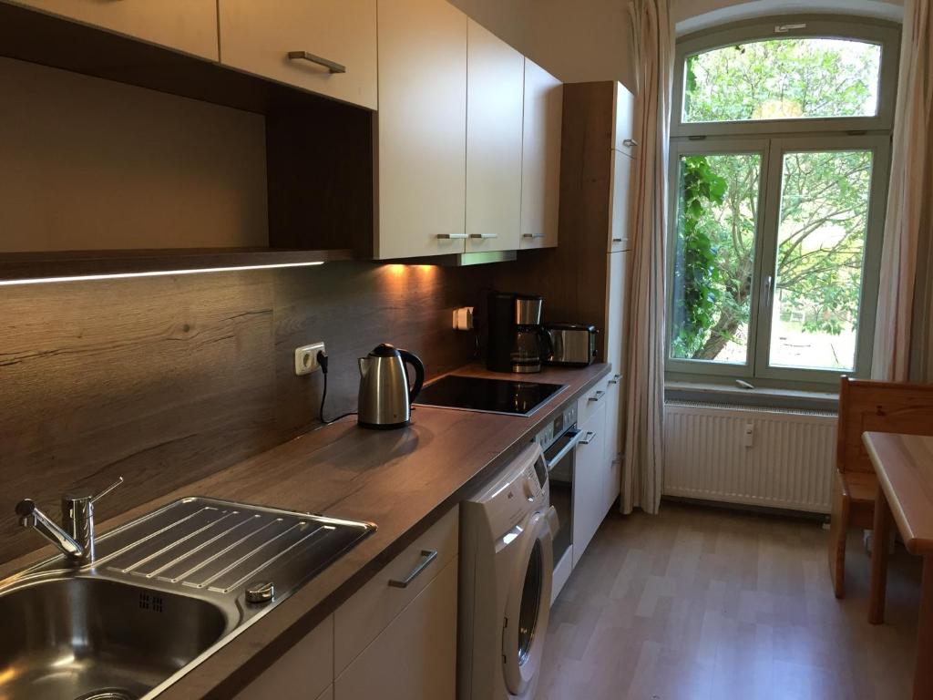 萨勒河畔哈雷Ferienwohnung Huttenstraße Halle的相册照片