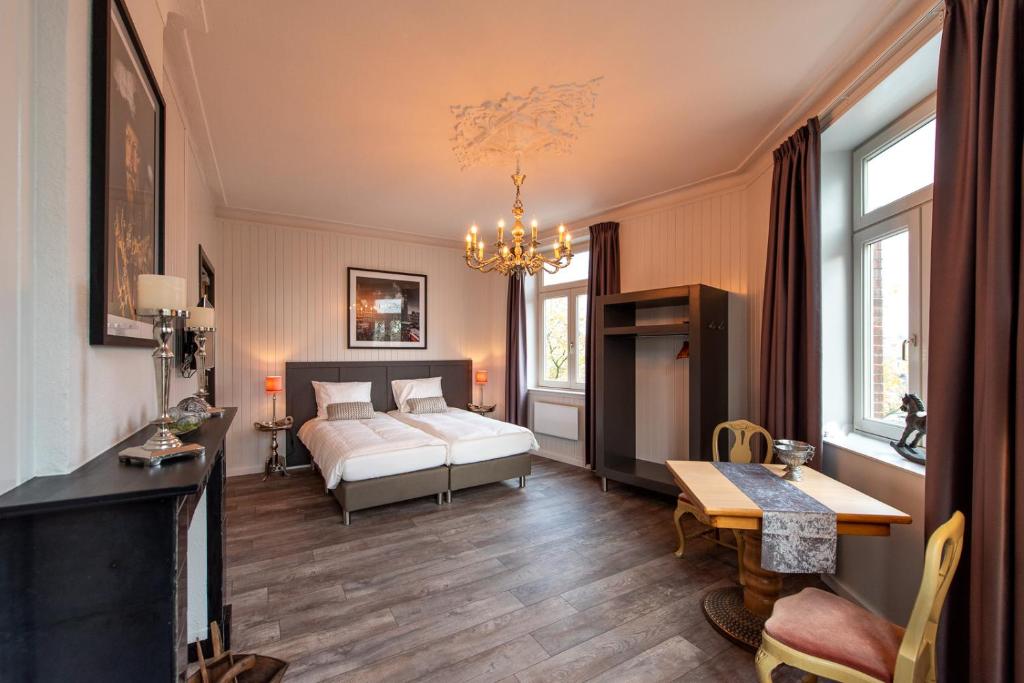 BnB prins Hendrik Venlo客房内的一张或多张床位
