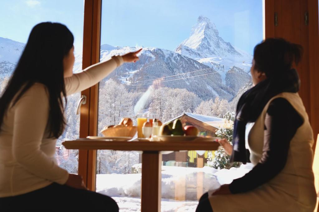 山景或在酒店看到的山景