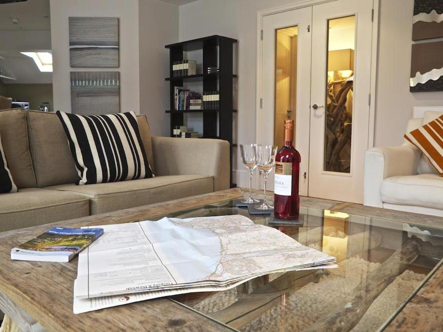 公寓 diddly squat, 43 dart marina