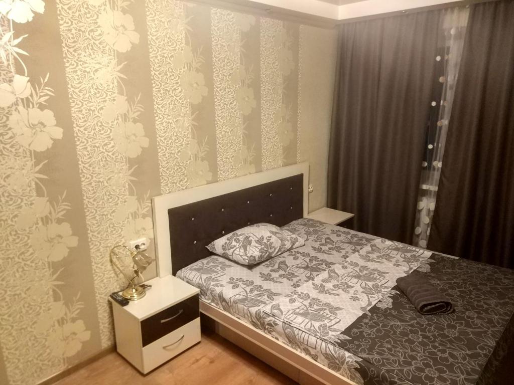 Apartment 2Bedrooms on Stalevarov near State Medical University客房内的一张或多张床位