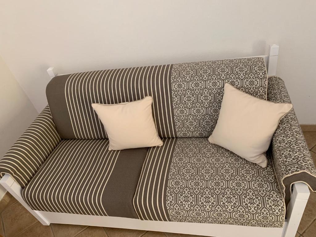 屋  公寓 意大利  度假屋  酒店 撒丁大区  度假屋  酒店 雷纳马约勒