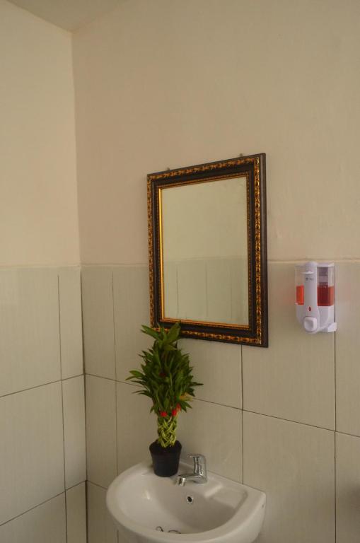 The Rahayu Cottage平面图