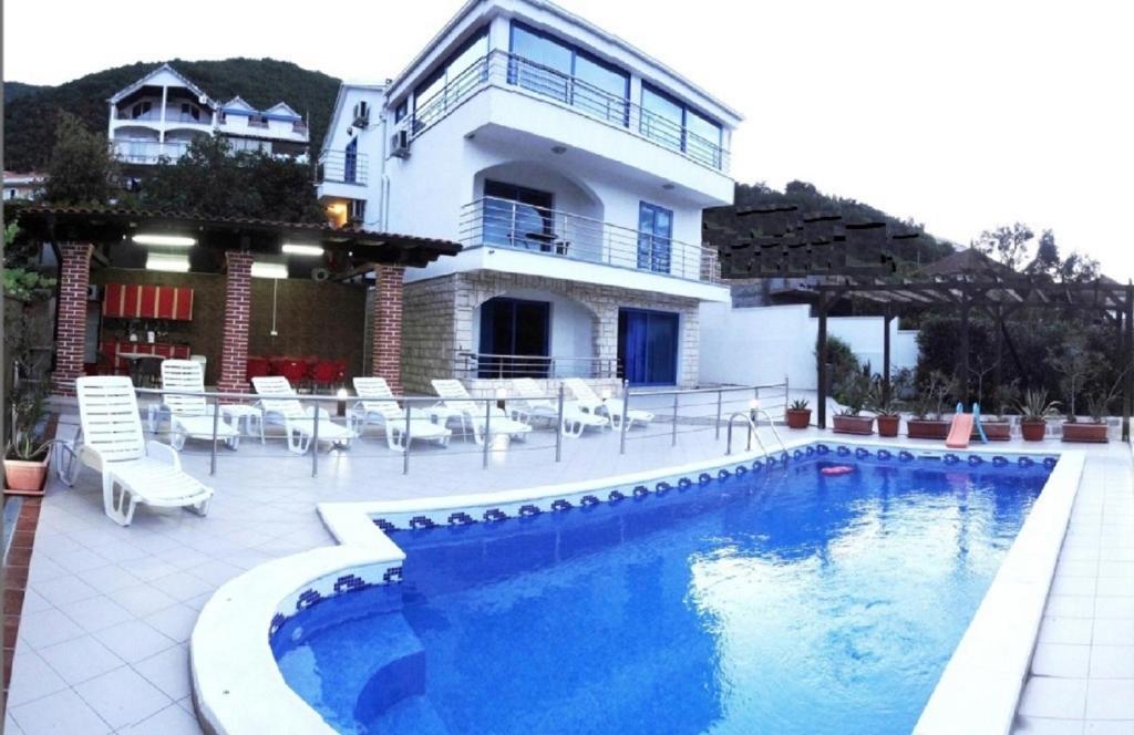 Villa Sea-N-Sun, 7 bedrooms & Pool, nearby Portonovi Marina.平面图