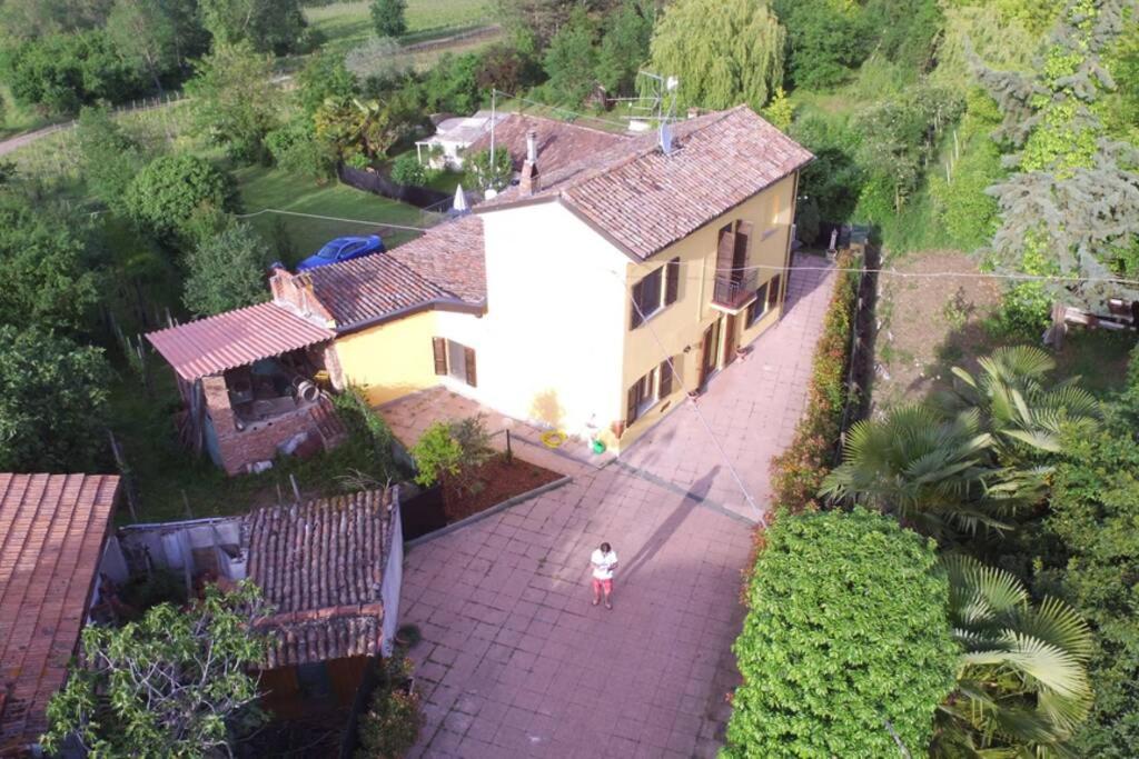 别墅 casa con vista a vicobarone sui colli piacentini