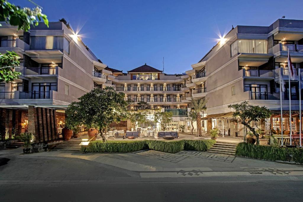 库塔巴厘岛库塔海滩温德姆花园度假酒店 – 2023最新房价