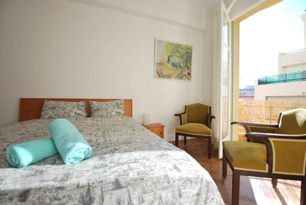 Les Gérardines by EnjoyNice, 3-room with Airco and balcony客房内的一张或多张床位