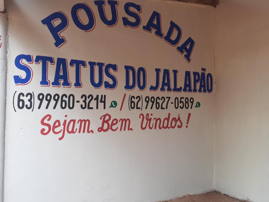 MateirosPousada Status Jalapão的墙上的jalapouri餐厅的标志