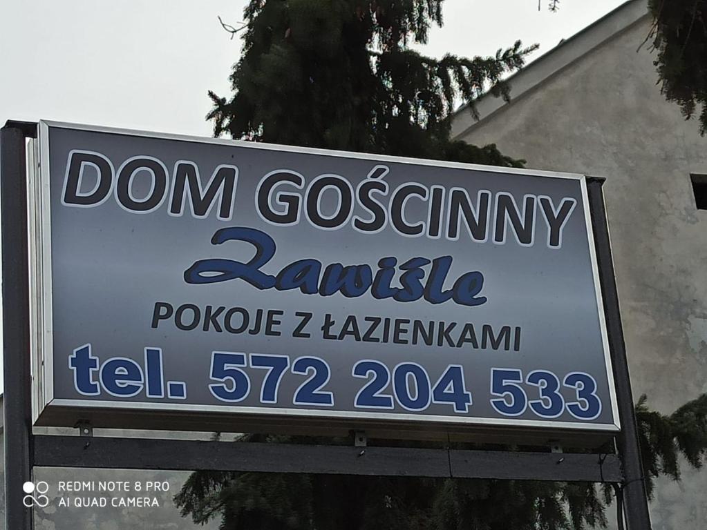 弗沃茨瓦韦克Dom Gościnny "Zawiśle"的一座堂堂的标志