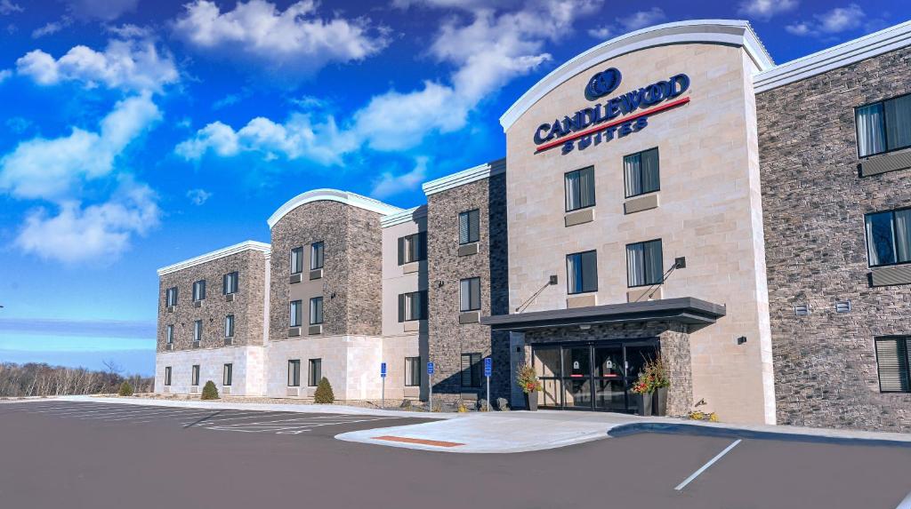 莱克维尔Candlewood Suites Lakeville I-35, an IHG Hotel的 ⁇ 染克里尼酒店