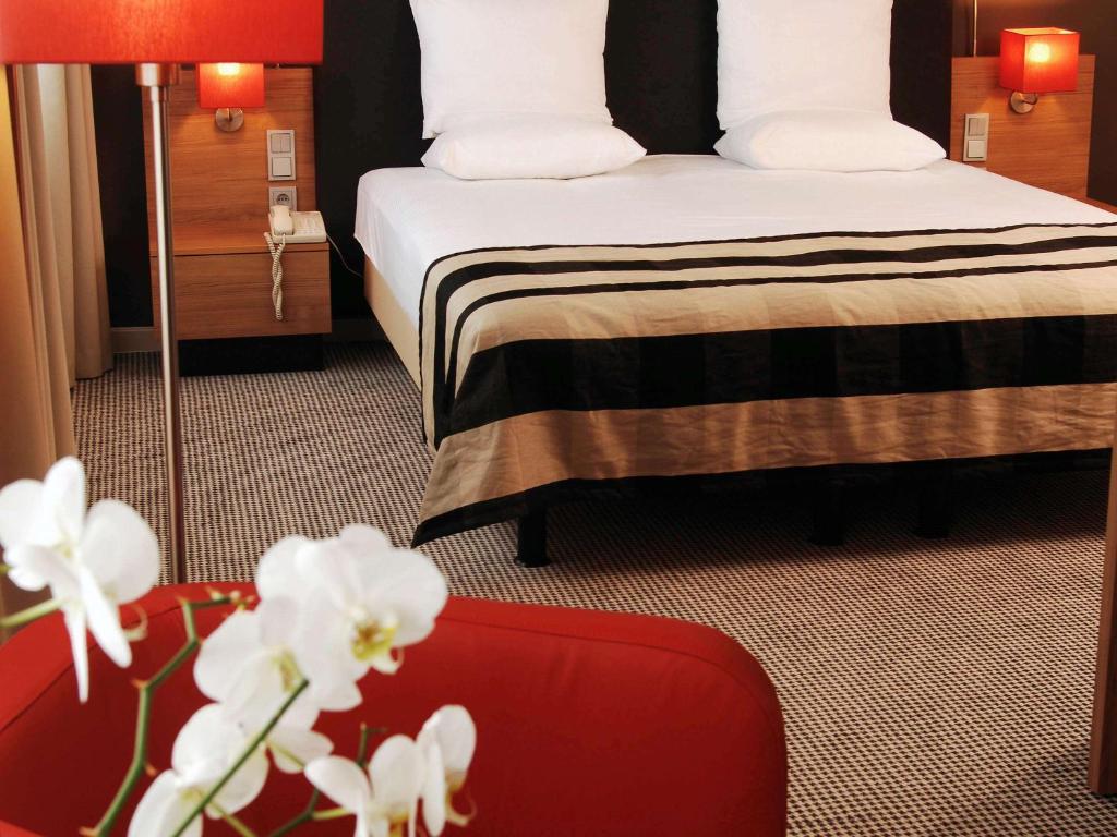 海牙中心美居酒店客房内的一张或多张床位