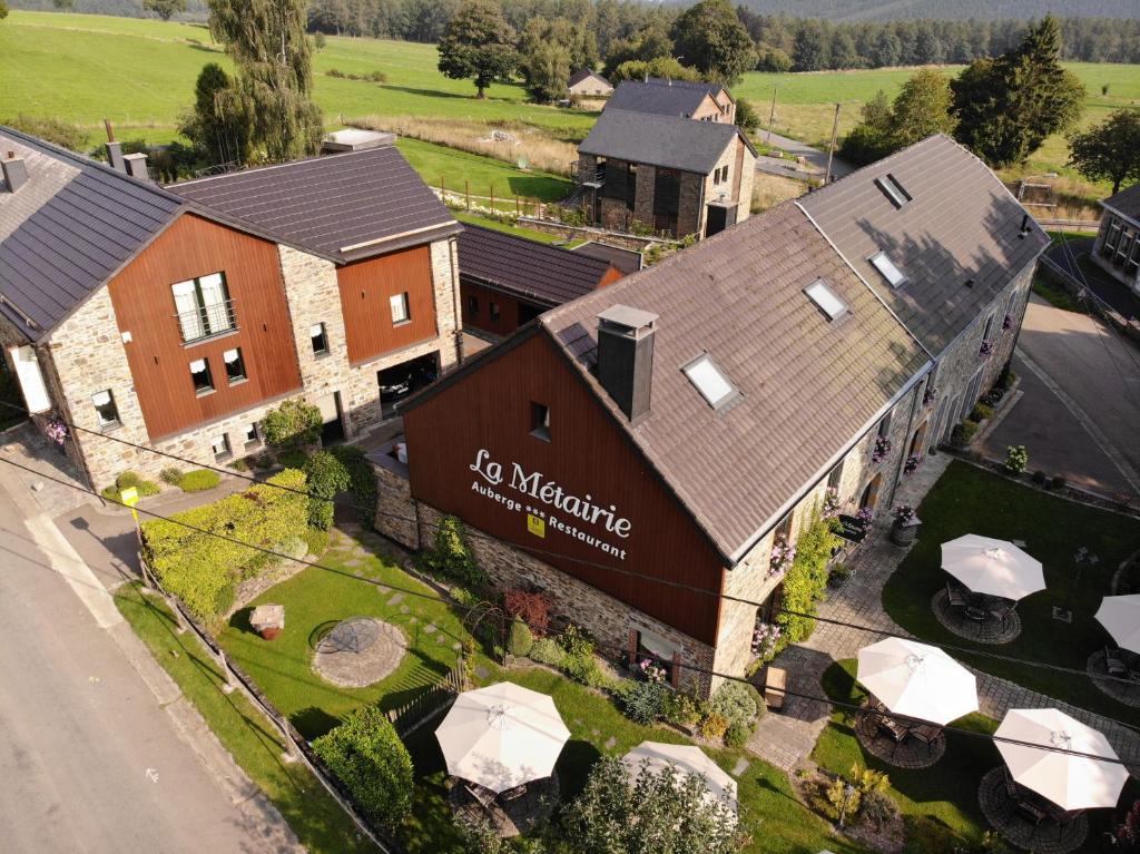 Logis Hotel La Métairie & Son Auberge鸟瞰图