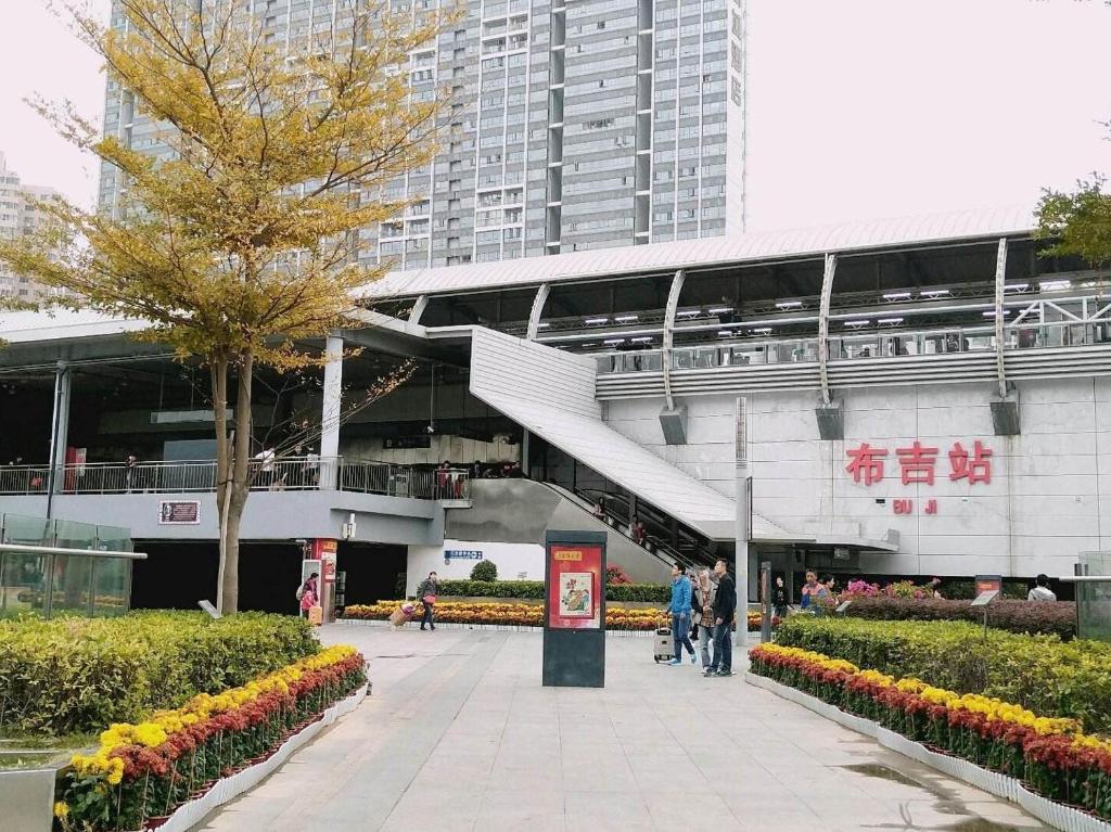 7天优品·深圳东站布吉长龙地铁站店