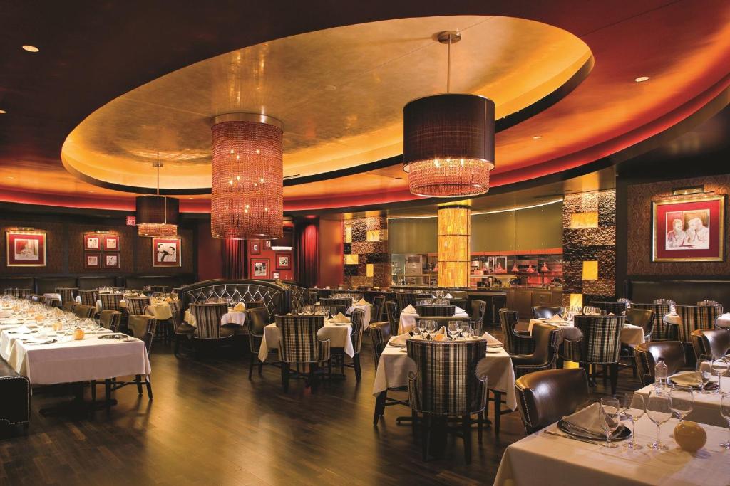Beau Rivage Resort &amp; Casino餐厅或其他用餐的地方