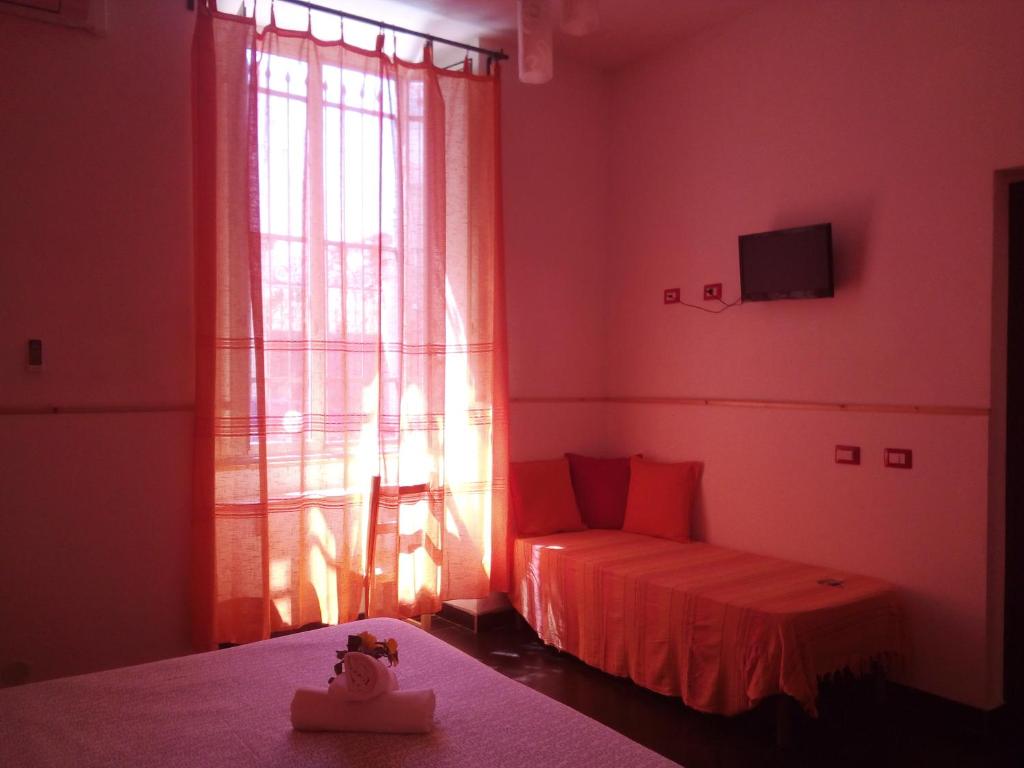 卡塔尼亚非洲西洛可早餐加卧室旅馆的相册照片